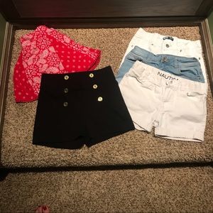 Girls shorty shorts!